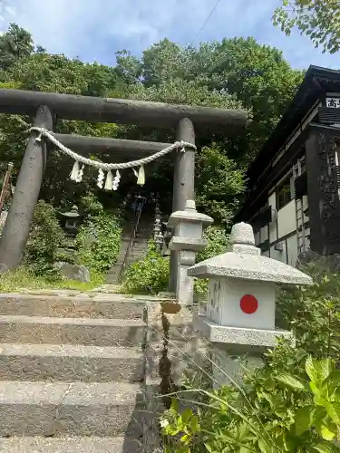 酢川温泉神社(山形県)