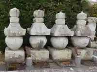 真光寺の{uncategorized: "未分類", other: "その他", undefined: "問題あり", building: "その他建物", grave: "お墓", sacred_gate: "鳥居", guardian: "狛犬", statue: "像", buddha: "仏像", history: "歴史", nature: "自然", garden: "庭園", animal: "動物", pagoda: "塔", temizu: "手水舎", mountain_gate: "山門・神門", sanctuary: "本殿・本堂", subordinate: "末社・摂社", art: "芸術", scenery: "景色", jizo: "地蔵", ema: "絵馬", goshuin: "御朱印", omikuji: "おみくじ", items: "授与品その他", amulet: "お守り", goshuincho: "御朱印帳", eats: "食事", festival: "お祭り", votive_dance: "神楽", shichigosan: "七五三参", wedding: "結婚式", experience: "体験その他", initially: "初詣", around: "周辺", anti_infection: "感染症対策"}