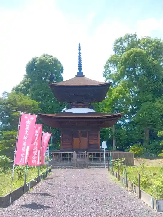 萬徳寺の{uncategorized: "未分類", other: "その他", undefined: "問題あり", building: "その他建物", grave: "お墓", sacred_gate: "鳥居", guardian: "狛犬", statue: "像", buddha: "仏像", history: "歴史", nature: "自然", garden: "庭園", animal: "動物", pagoda: "塔", temizu: "手水舎", mountain_gate: "山門・神門", sanctuary: "本殿・本堂", subordinate: "末社・摂社", art: "芸術", scenery: "景色", jizo: "地蔵", ema: "絵馬", goshuin: "御朱印", omikuji: "おみくじ", items: "授与品その他", amulet: "お守り", goshuincho: "御朱印帳", eats: "食事", festival: "お祭り", votive_dance: "神楽", shichigosan: "七五三参", wedding: "結婚式", experience: "体験その他", initially: "初詣", around: "周辺", anti_infection: "感染症対策"}