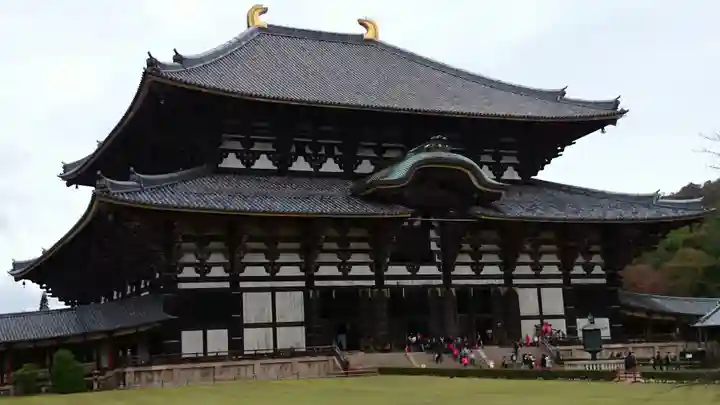 東大寺の本殿・本堂