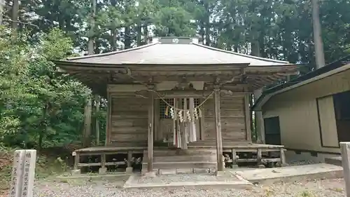 熊野神社の本殿