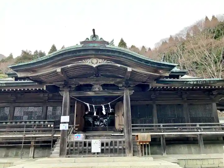 函館八幡宮の{uncategorized: "未分類", other: "その他", undefined: "問題あり", building: "その他建物", grave: "お墓", sacred_gate: "鳥居", guardian: "狛犬", statue: "像", buddha: "仏像", history: "歴史", nature: "自然", garden: "庭園", animal: "動物", pagoda: "塔", temizu: "手水舎", mountain_gate: "山門・神門", sanctuary: "本殿・本堂", subordinate: "末社・摂社", art: "芸術", scenery: "景色", jizo: "地蔵", ema: "絵馬", goshuin: "御朱印", omikuji: "おみくじ", items: "授与品その他", amulet: "お守り", goshuincho: "御朱印帳", eats: "食事", festival: "お祭り", votive_dance: "神楽", shichigosan: "七五三参", wedding: "結婚式", experience: "体験その他", initially: "初詣", around: "周辺", anti_infection: "感染症対策"}