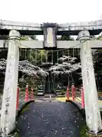 湯浦諏訪神社の鳥居