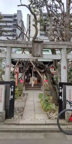 四谷於岩稲荷田宮神社の鳥居