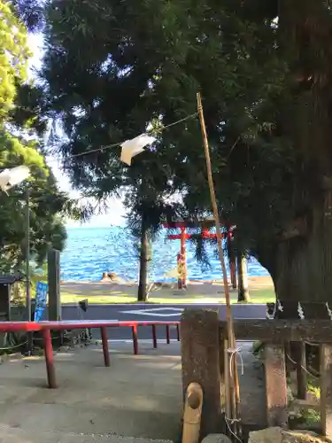 御座石神社の建物その他