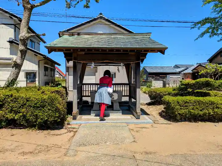 石塚神社の手水舎