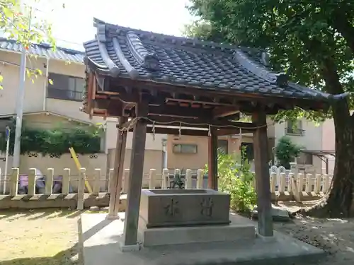 八幡社（栄生八幡社）の手水舎