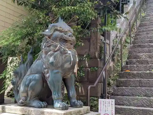 愛宕神社の狛犬