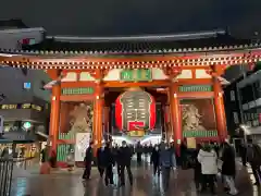 浅草寺の山門