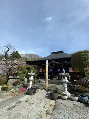 光明寺の{uncategorized: "未分類", other: "その他", undefined: "問題あり", building: "その他建物", grave: "お墓", sacred_gate: "鳥居", guardian: "狛犬", statue: "像", buddha: "仏像", history: "歴史", nature: "自然", garden: "庭園", animal: "動物", pagoda: "塔", temizu: "手水舎", mountain_gate: "山門・神門", sanctuary: "本殿・本堂", subordinate: "末社・摂社", art: "芸術", scenery: "景色", jizo: "地蔵", ema: "絵馬", goshuin: "御朱印", omikuji: "おみくじ", items: "授与品その他", amulet: "お守り", goshuincho: "御朱印帳", eats: "食事", festival: "お祭り", votive_dance: "神楽", shichigosan: "七五三参", wedding: "結婚式", experience: "体験その他", initially: "初詣", around: "周辺", anti_infection: "感染症対策"}