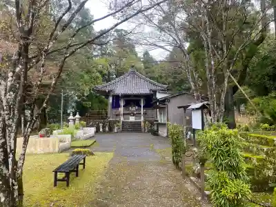 浄薬寺（楊枝薬師堂）の{uncategorized: "未分類", other: "その他", undefined: "問題あり", building: "その他建物", grave: "お墓", sacred_gate: "鳥居", guardian: "狛犬", statue: "像", buddha: "仏像", history: "歴史", nature: "自然", garden: "庭園", animal: "動物", pagoda: "塔", temizu: "手水舎", mountain_gate: "山門・神門", sanctuary: "本殿・本堂", subordinate: "末社・摂社", art: "芸術", scenery: "景色", jizo: "地蔵", ema: "絵馬", goshuin: "御朱印", omikuji: "おみくじ", items: "授与品その他", amulet: "お守り", goshuincho: "御朱印帳", eats: "食事", festival: "お祭り", votive_dance: "神楽", shichigosan: "七五三参", wedding: "結婚式", experience: "体験その他", initially: "初詣", around: "周辺", anti_infection: "感染症対策"}