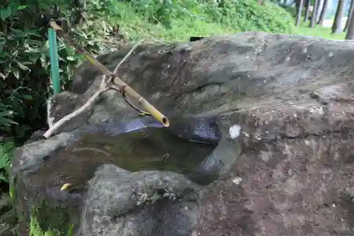 白幡八幡神社の手水