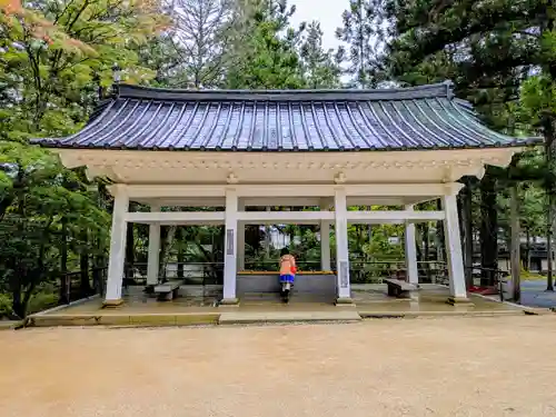 高野山金剛峯寺の手水舎