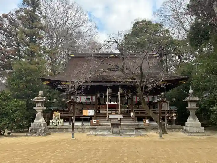 廣瀬大社の{uncategorized: "未分類", other: "その他", undefined: "問題あり", building: "その他建物", grave: "お墓", sacred_gate: "鳥居", guardian: "狛犬", statue: "像", buddha: "仏像", history: "歴史", nature: "自然", garden: "庭園", animal: "動物", pagoda: "塔", temizu: "手水舎", mountain_gate: "山門・神門", sanctuary: "本殿・本堂", subordinate: "末社・摂社", art: "芸術", scenery: "景色", jizo: "地蔵", ema: "絵馬", goshuin: "御朱印", omikuji: "おみくじ", items: "授与品その他", amulet: "お守り", goshuincho: "御朱印帳", eats: "食事", festival: "お祭り", votive_dance: "神楽", shichigosan: "七五三参", wedding: "結婚式", experience: "体験その他", initially: "初詣", around: "周辺", anti_infection: "感染症対策"}