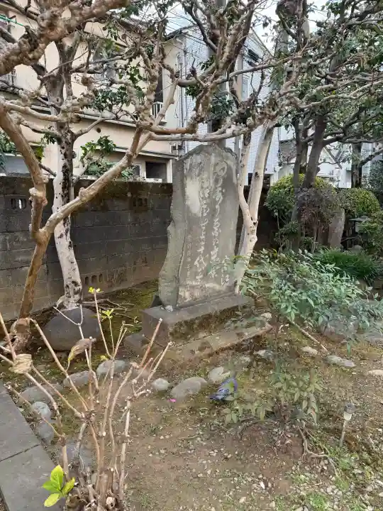 法善寺の{uncategorized: "未分類", other: "その他", undefined: "問題あり", building: "その他建物", grave: "お墓", sacred_gate: "鳥居", guardian: "狛犬", statue: "像", buddha: "仏像", history: "歴史", nature: "自然", garden: "庭園", animal: "動物", pagoda: "塔", temizu: "手水舎", mountain_gate: "山門・神門", sanctuary: "本殿・本堂", subordinate: "末社・摂社", art: "芸術", scenery: "景色", jizo: "地蔵", ema: "絵馬", goshuin: "御朱印", omikuji: "おみくじ", items: "授与品その他", amulet: "お守り", goshuincho: "御朱印帳", eats: "食事", festival: "お祭り", votive_dance: "神楽", shichigosan: "七五三参", wedding: "結婚式", experience: "体験その他", initially: "初詣", around: "周辺", anti_infection: "感染症対策"}