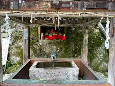 長命寺の手水舎