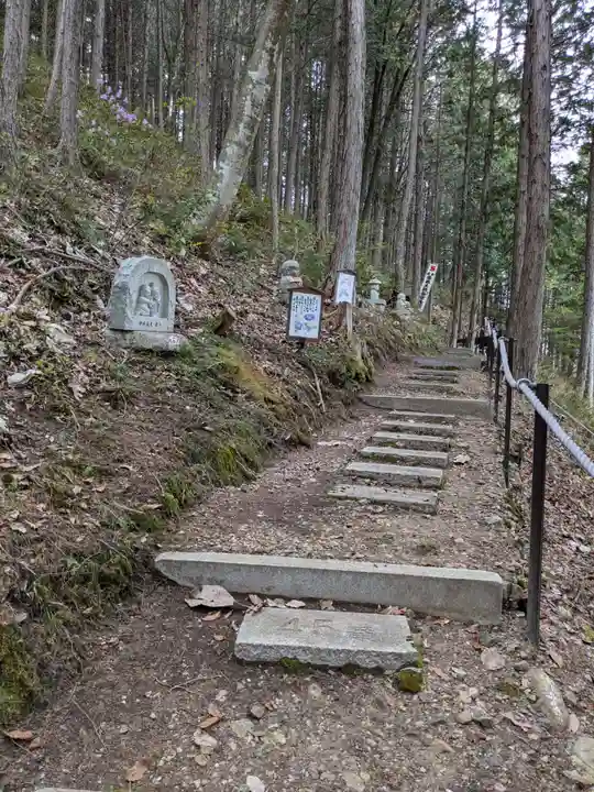 霊泉寺(岐阜県)