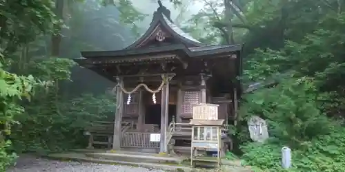 戸隠神社九頭龍社の本殿