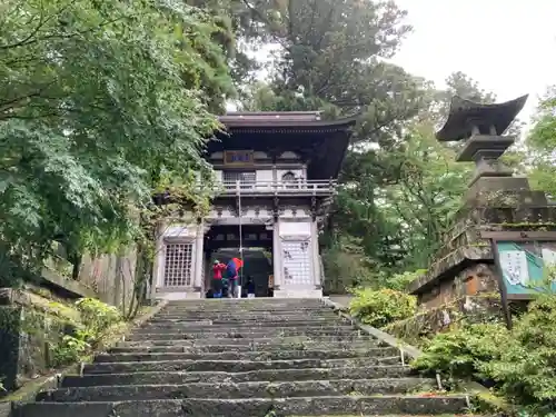 大山寺の山門・神門