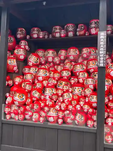 勝尾寺の{uncategorized: "未分類", other: "その他", undefined: "問題あり", building: "その他建物", grave: "お墓", sacred_gate: "鳥居", guardian: "狛犬", statue: "像", buddha: "仏像", history: "歴史", nature: "自然", garden: "庭園", animal: "動物", pagoda: "塔", temizu: "手水舎", mountain_gate: "山門・神門", sanctuary: "本殿・本堂", subordinate: "末社・摂社", art: "芸術", scenery: "景色", jizo: "地蔵", ema: "絵馬", goshuin: "御朱印", omikuji: "おみくじ", items: "授与品その他", amulet: "お守り", goshuincho: "御朱印帳", eats: "食事", festival: "お祭り", votive_dance: "神楽", shichigosan: "七五三参", wedding: "結婚式", experience: "体験その他", initially: "初詣", around: "周辺", anti_infection: "感染症対策"}