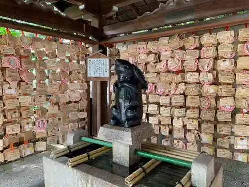岡崎神社の手水舎