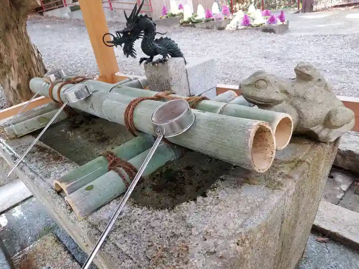 日根神社の{uncategorized: "未分類", other: "その他", undefined: "問題あり", building: "その他建物", grave: "お墓", sacred_gate: "鳥居", guardian: "狛犬", statue: "像", buddha: "仏像", history: "歴史", nature: "自然", garden: "庭園", animal: "動物", pagoda: "塔", temizu: "手水舎", mountain_gate: "山門・神門", sanctuary: "本殿・本堂", subordinate: "末社・摂社", art: "芸術", scenery: "景色", jizo: "地蔵", ema: "絵馬", goshuin: "御朱印", omikuji: "おみくじ", items: "授与品その他", amulet: "お守り", goshuincho: "御朱印帳", eats: "食事", festival: "お祭り", votive_dance: "神楽", shichigosan: "七五三参", wedding: "結婚式", experience: "体験その他", initially: "初詣", around: "周辺", anti_infection: "感染症対策"}