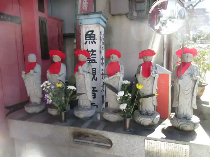 魚籃寺の地蔵
