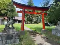鎮岡神社の鳥居