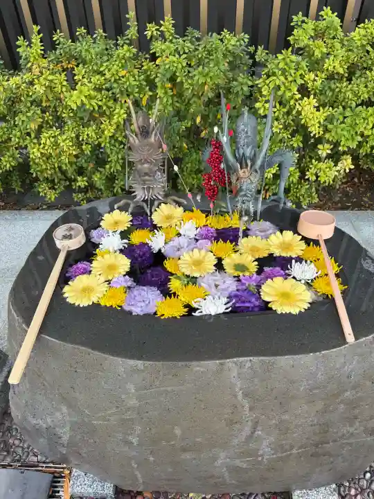 駒込妙義神社の{uncategorized: "未分類", other: "その他", undefined: "問題あり", building: "その他建物", grave: "お墓", sacred_gate: "鳥居", guardian: "狛犬", statue: "像", buddha: "仏像", history: "歴史", nature: "自然", garden: "庭園", animal: "動物", pagoda: "塔", temizu: "手水舎", mountain_gate: "山門・神門", sanctuary: "本殿・本堂", subordinate: "末社・摂社", art: "芸術", scenery: "景色", jizo: "地蔵", ema: "絵馬", goshuin: "御朱印", omikuji: "おみくじ", items: "授与品その他", amulet: "お守り", goshuincho: "御朱印帳", eats: "食事", festival: "お祭り", votive_dance: "神楽", shichigosan: "七五三参", wedding: "結婚式", experience: "体験その他", initially: "初詣", around: "周辺", anti_infection: "感染症対策"}