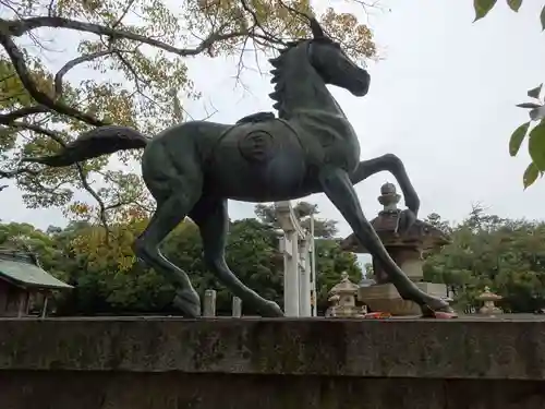 白鳥神社の狛犬