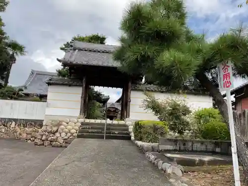 金山寺の山門・神門