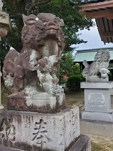 大神神社（花池）の狛犬
