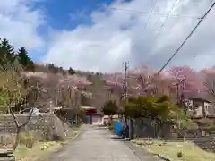 成田山瀧泉寺の周辺