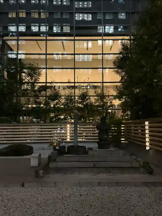 将門塚の{uncategorized: "未分類", other: "その他", undefined: "問題あり", building: "その他建物", grave: "お墓", sacred_gate: "鳥居", guardian: "狛犬", statue: "像", buddha: "仏像", history: "歴史", nature: "自然", garden: "庭園", animal: "動物", pagoda: "塔", temizu: "手水舎", mountain_gate: "山門・神門", sanctuary: "本殿・本堂", subordinate: "末社・摂社", art: "芸術", scenery: "景色", jizo: "地蔵", ema: "絵馬", goshuin: "御朱印", omikuji: "おみくじ", items: "授与品その他", amulet: "お守り", goshuincho: "御朱印帳", eats: "食事", festival: "お祭り", votive_dance: "神楽", shichigosan: "七五三参", wedding: "結婚式", experience: "体験その他", initially: "初詣", around: "周辺", anti_infection: "感染症対策"}