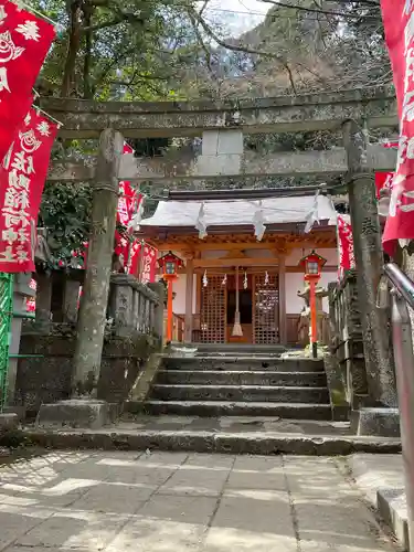 佐助稲荷神社の鳥居