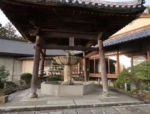 三室戸寺の手水舎