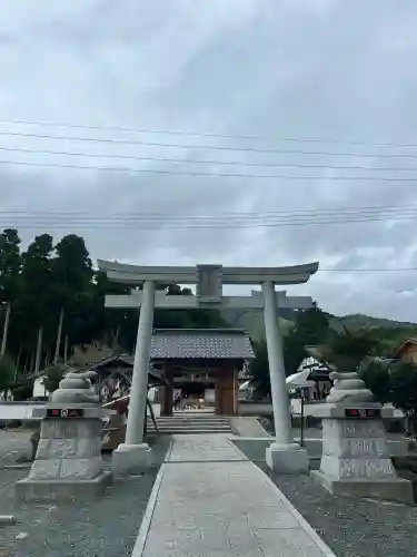 阿蘇白水龍神權現～白蛇神社～(熊本県)