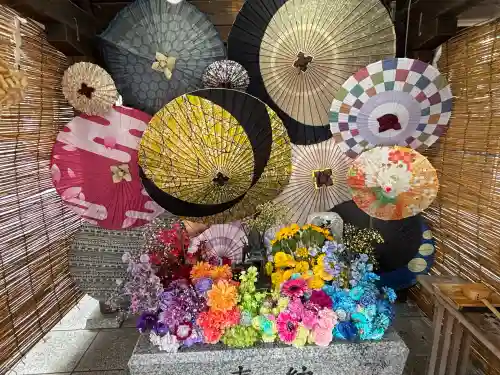 札幌諏訪神社の{uncategorized: "未分類", other: "その他", undefined: "問題あり", building: "その他建物", grave: "お墓", sacred_gate: "鳥居", guardian: "狛犬", statue: "像", buddha: "仏像", history: "歴史", nature: "自然", garden: "庭園", animal: "動物", pagoda: "塔", temizu: "手水舎", mountain_gate: "山門・神門", sanctuary: "本殿・本堂", subordinate: "末社・摂社", art: "芸術", scenery: "景色", jizo: "地蔵", ema: "絵馬", goshuin: "御朱印", omikuji: "おみくじ", items: "授与品その他", amulet: "お守り", goshuincho: "御朱印帳", eats: "食事", festival: "お祭り", votive_dance: "神楽", shichigosan: "七五三参", wedding: "結婚式", experience: "体験その他", initially: "初詣", around: "周辺", anti_infection: "感染症対策"}