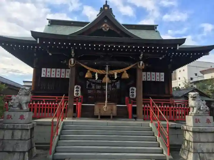 雷電神社の本殿・本堂