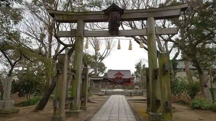 飯香岡八幡宮の鳥居