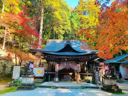 等彌神社の本殿