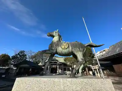 尾陽神社の像