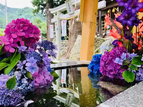 高司神社〜むすびの神の鎮まる社〜の手水