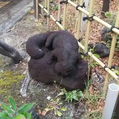 靍護稲荷神社の狛犬