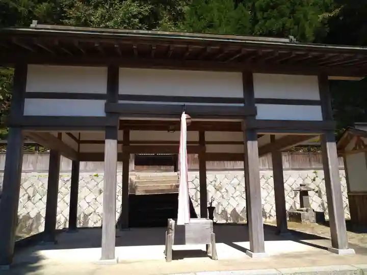 白岩神社(奈良県)