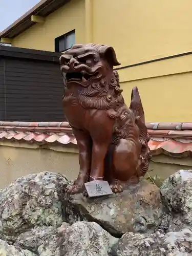 天津神社の狛犬