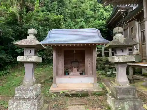 瀧口神社の末社