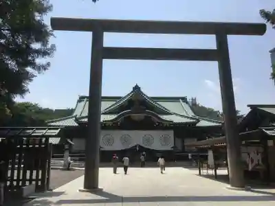 靖國神社の本殿・本堂