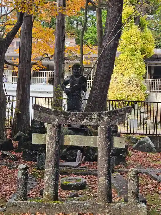 四本龍寺(栃木県)