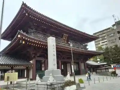 川崎大師（平間寺）の山門・神門